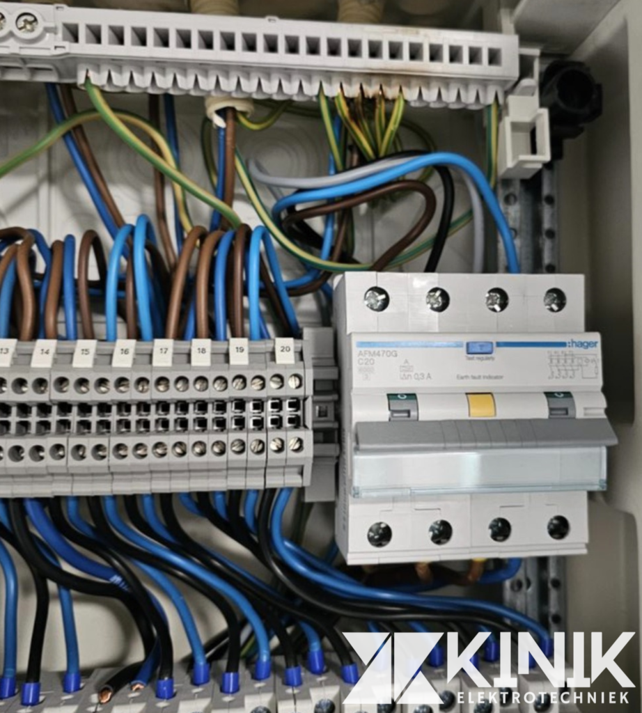 Groepenkast uitbreiden met extra groepen voor keukenrenovatie en zonnepanelen